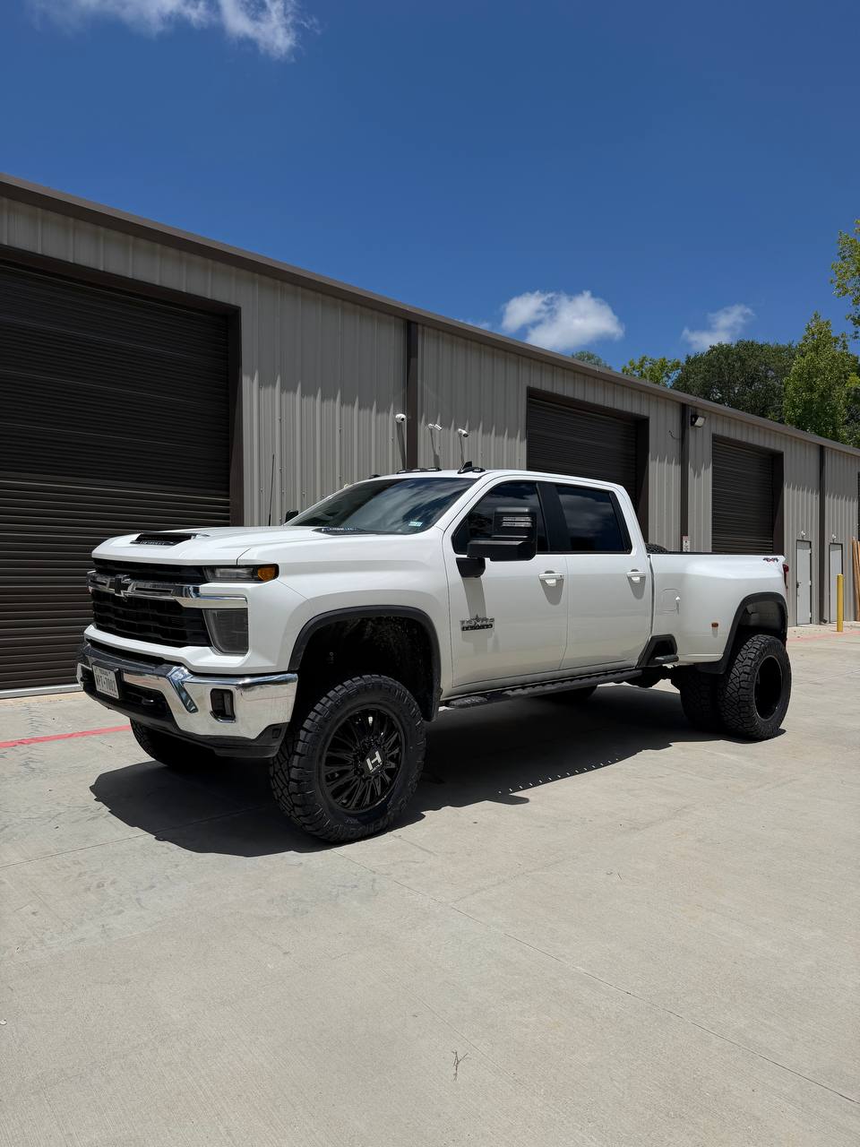 Chevy 3500 6.5 BDS Lift Kit + Wheels + Tires — photo 1 of 7 — installed by Lift Pro Customs, Willis TX