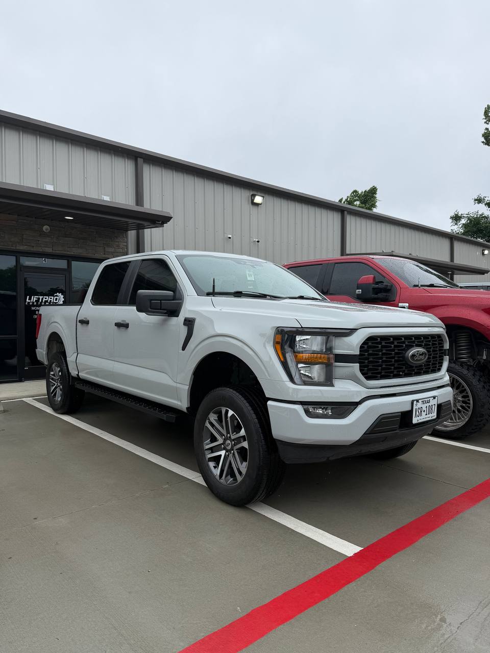 Ford F-150 6 Lift Kit — photo 1 of 2 — installed by Lift Pro Customs, Willis TX