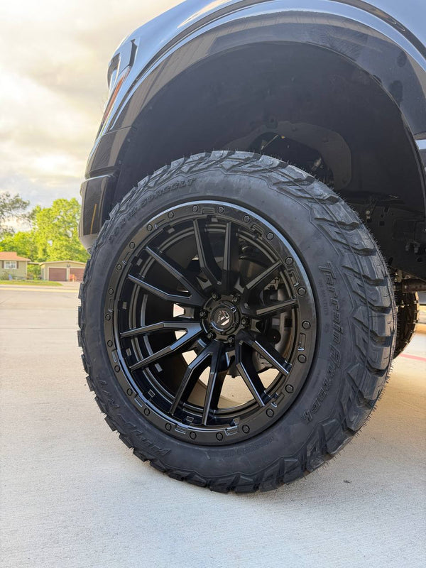 Ford F-150 with 6" lift, wheels and tires, photo 1 of 4, installed by Lift Pro Customs in Willis, TX