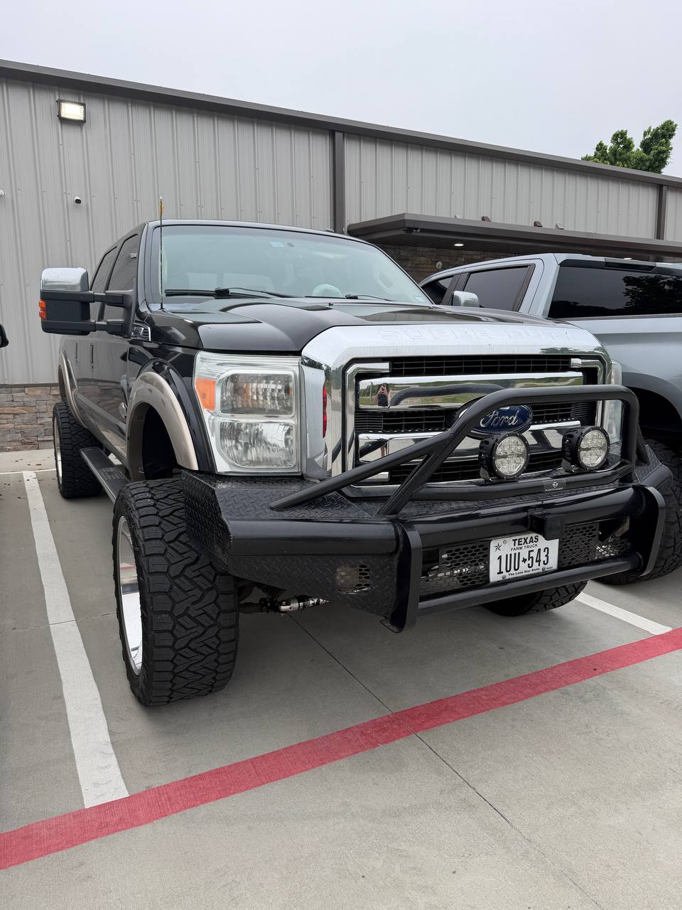 Ford F-250 6 BDS Lift Kit — photo 1 of 4 — installed by Lift Pro Customs, Willis TX