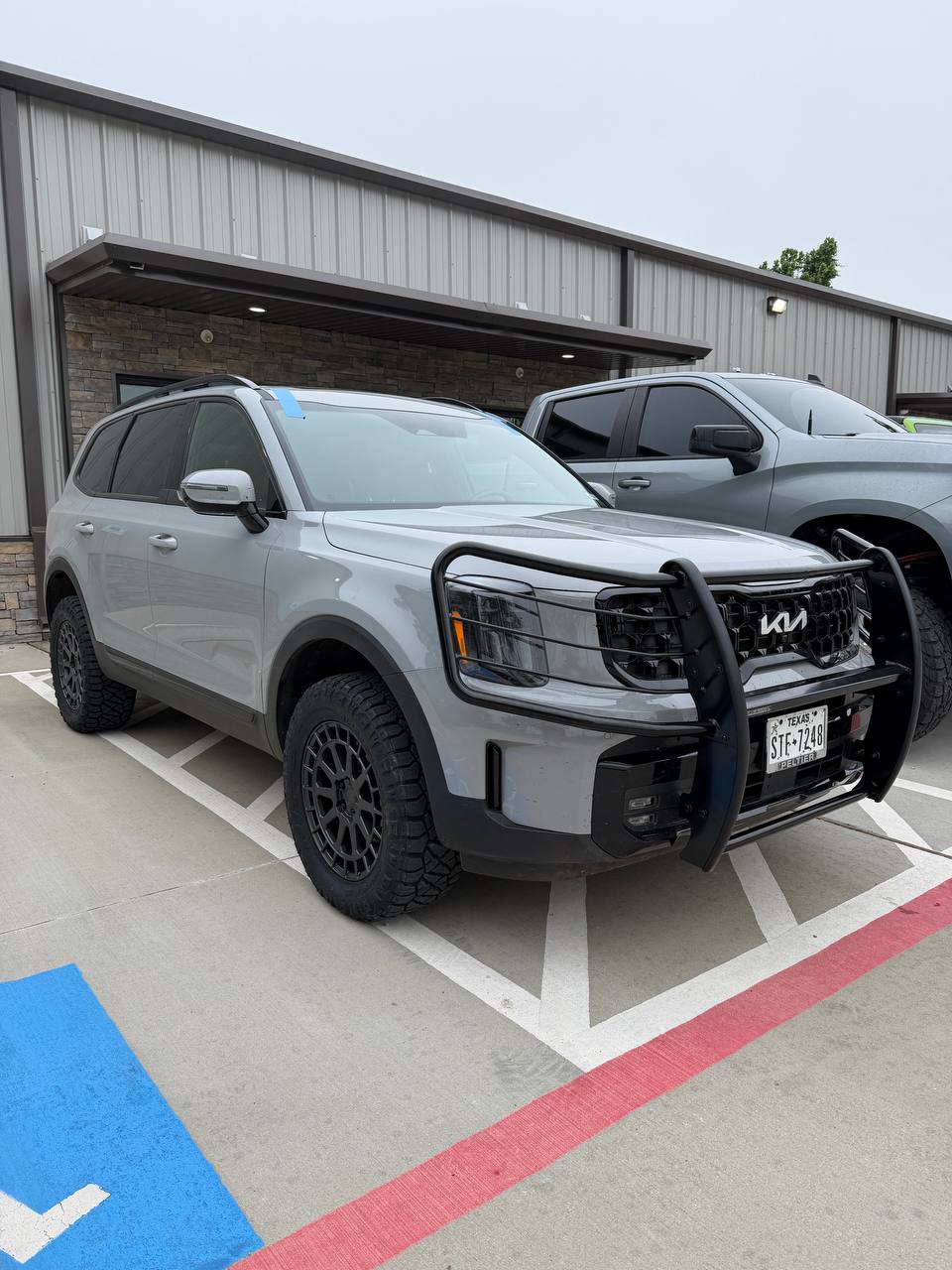 Kia Telluride Lift + Wheels + Tires — photo 1 of 3 — installed by Lift Pro Customs, Willis TX